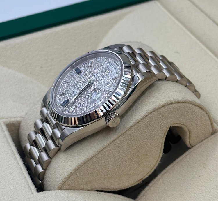 Rolex Day-date 40 228239 Pave
