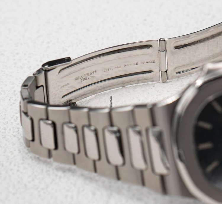 Patek Philippe Nautilus 3700 1a Blue Dial Steel Mens Watch With Archives