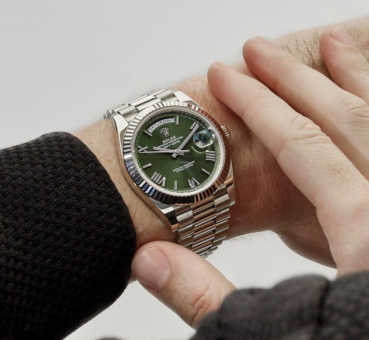 Rolex Day-date 40 228239 White Gold Olive Dial 2023