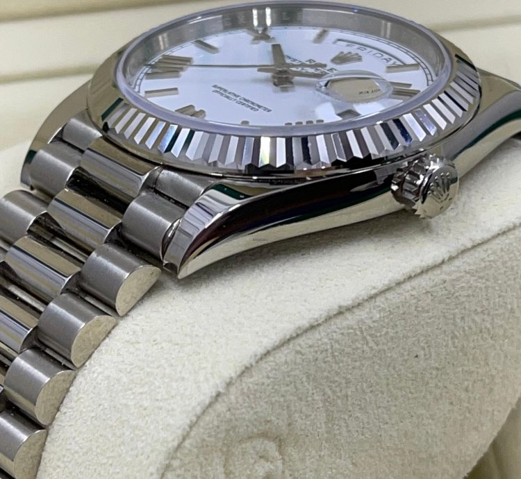 Rolex Day-date 40 228239 White Roman White Gold President