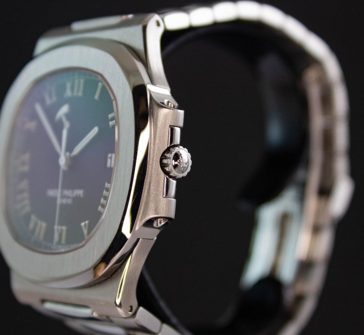 Patek Philippe Nautilus 3710 1a