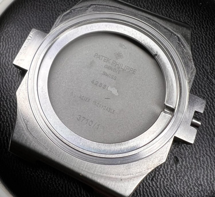 Patek Philippe Nautilus 3710 1a