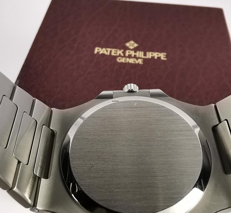 Patek Philippe Nautilus 3710 1a Full Set Serviced By Patek 2022