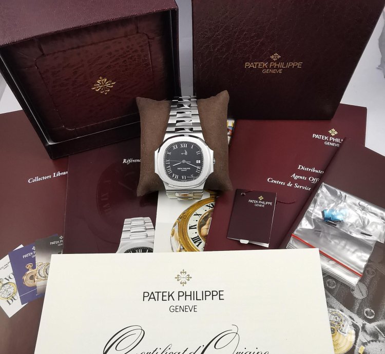 Patek Philippe Nautilus 3710 1a Full Set Serviced By Patek 2022