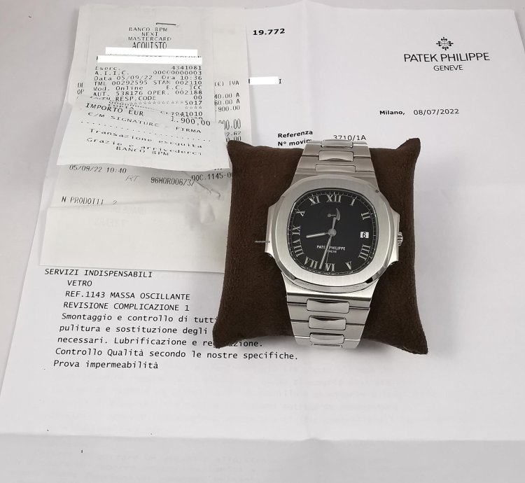 Patek Philippe Nautilus 3710 1a Full Set Serviced By Patek 2022