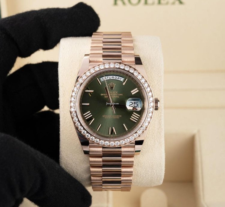 Rolex Day-date 40 228345rbr 18k Rose Gold Green Roman Dial 40 Mm