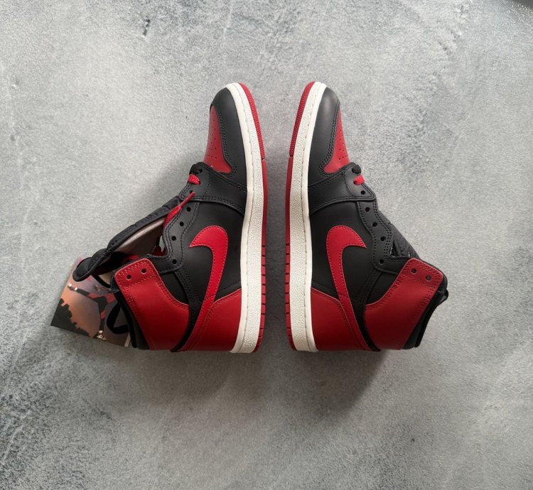 2025 Jordan Retro 1 85 Bred