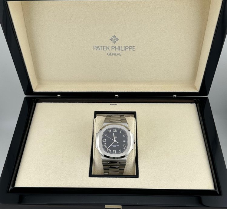 Patek Philippe Nautilus 3710 1a-001 Jumbo Power Reserve Indicator Stainless Steel