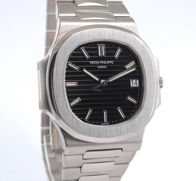 Patek Philippe Nautilus 3711 1g-001 With Paper