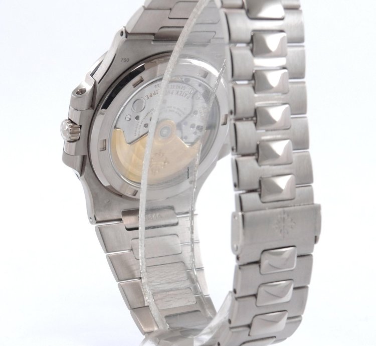 Patek Philippe Nautilus 3711 1g-001 With Paper
