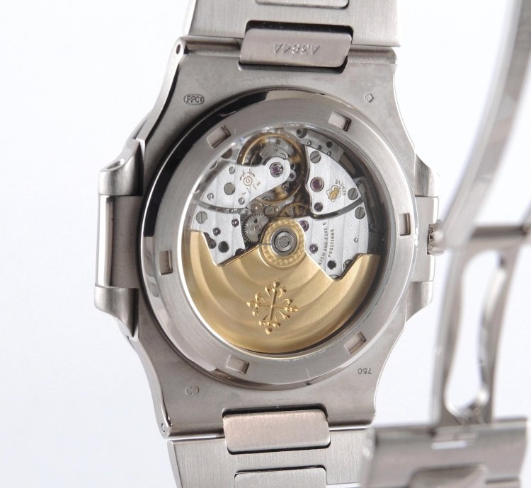Patek Philippe Nautilus 3711 1g-001 With Paper
