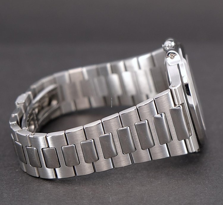 Patek Philippe Nautilus 3712 1a