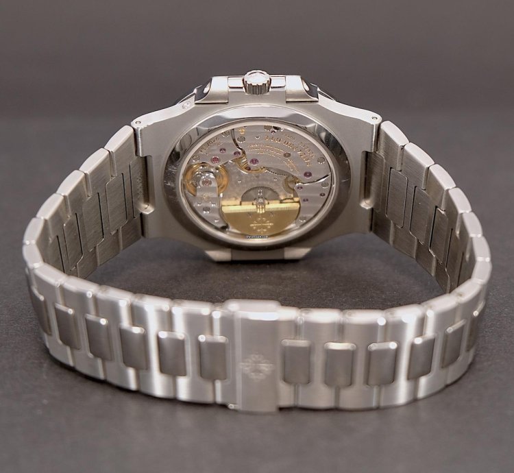 Patek Philippe Nautilus 3712 1a