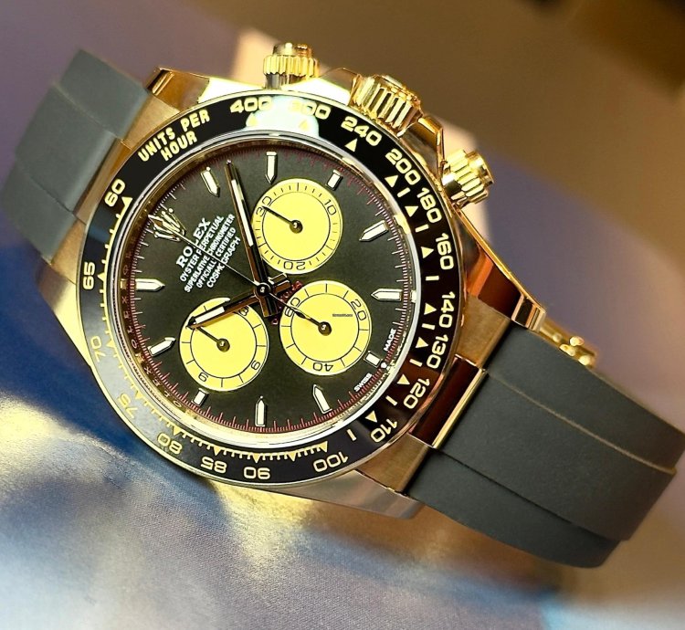Rolex Daytona Cosmograph Daytona - Oysterflex Paul Newman Dial