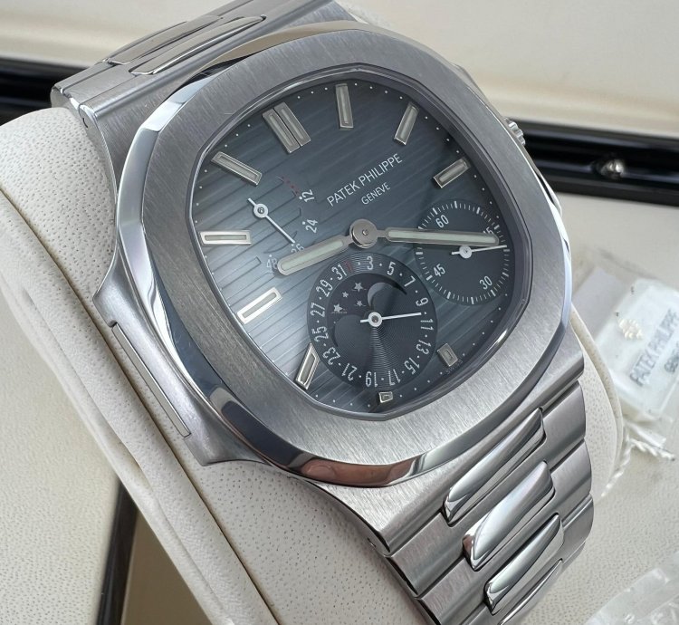 Patek Philippe Nautilus 37121a