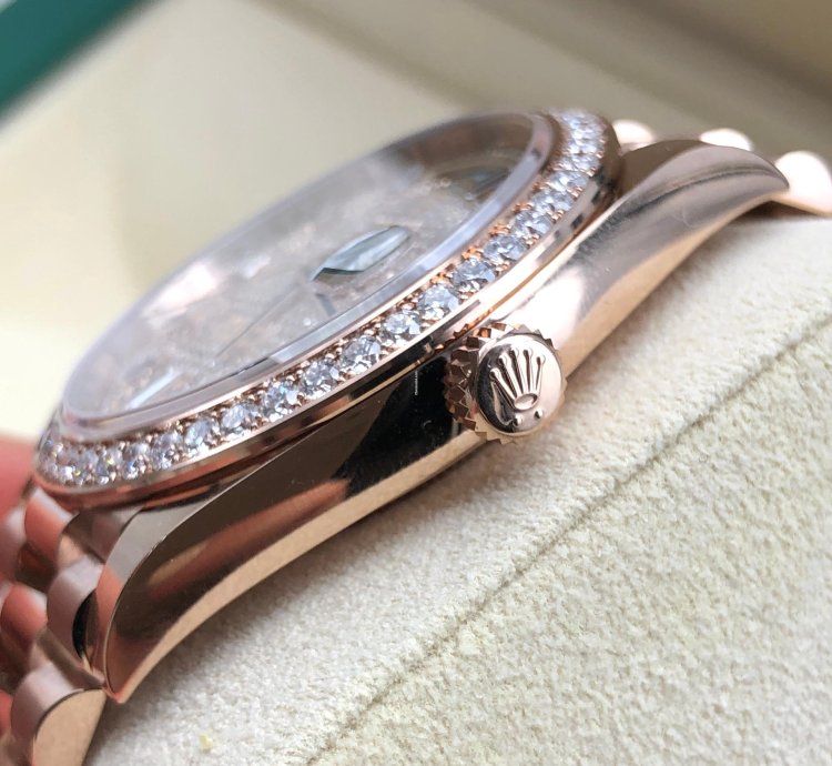 Rolex Day-date 40 228345rbr Pav Diamond