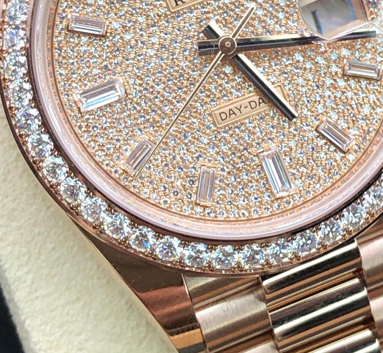 Rolex Day-date 40 228345rbr Pav Diamond