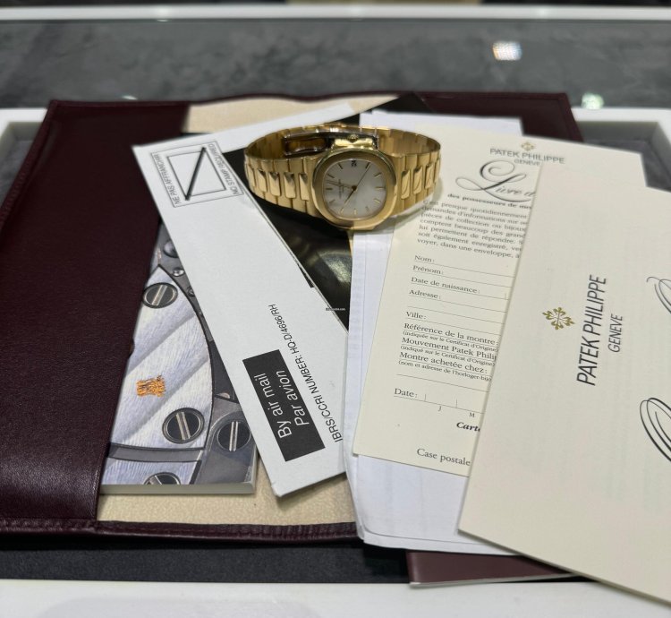 Patek Philippe Nautilus 37mm 18ct Yellow Gold Unpolished As New