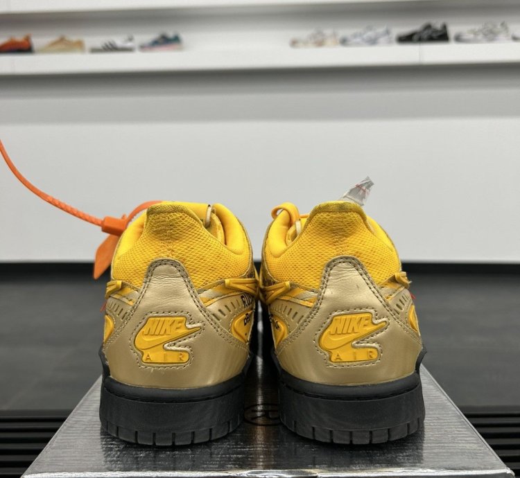 69497 Nike Air Rubber Dunk Off-white University Gold