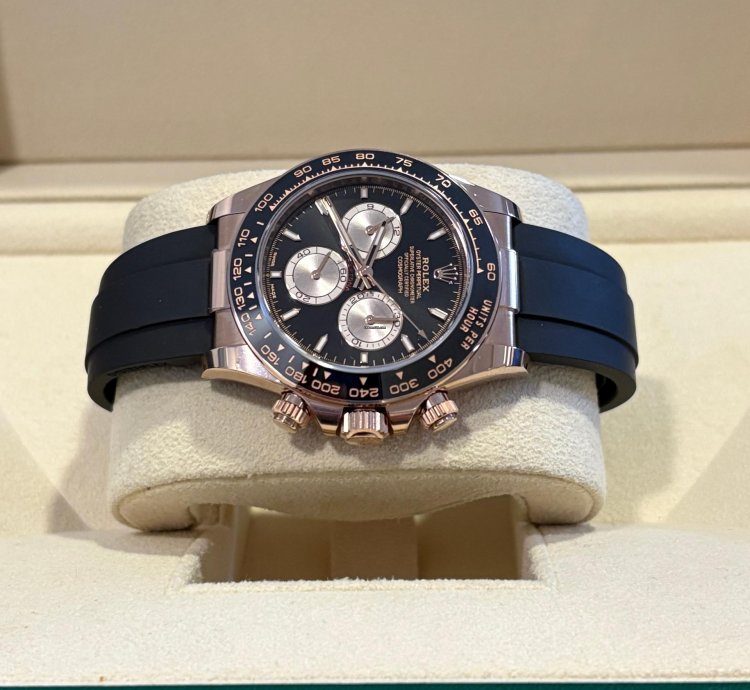 Rolex Daytona Cosmograph Daytona - Rose Gold - 126515ln - 2024