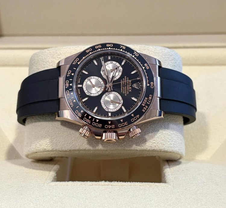 Rolex Daytona Cosmograph Daytona - Rose Gold - 126515ln - 2024