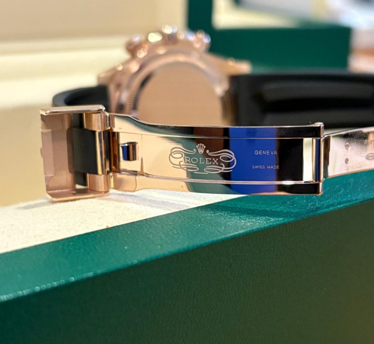 Rolex Daytona Cosmograph Daytona - Rose Gold - 126515ln - 2024