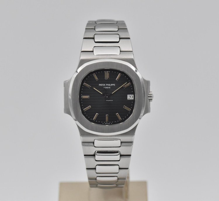 Patek Philippe Nautilus 3800 - Full Set 1995