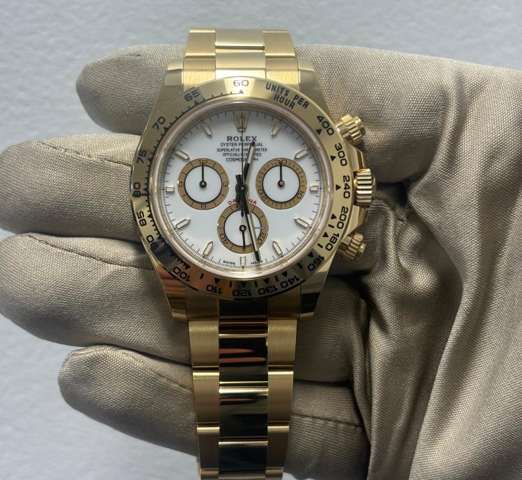 Rolex Daytona Cosmograph Daytona - Yellow Gold - White Dial - Oyster - New 2024 Box And Papers