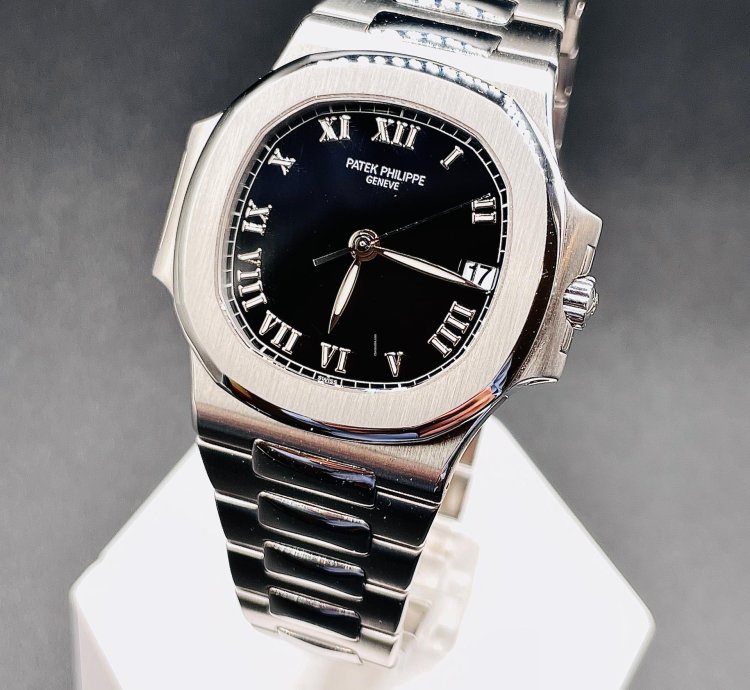 Patek Philippe Nautilus 3800 01 Steel With Original Papers Condition Like New