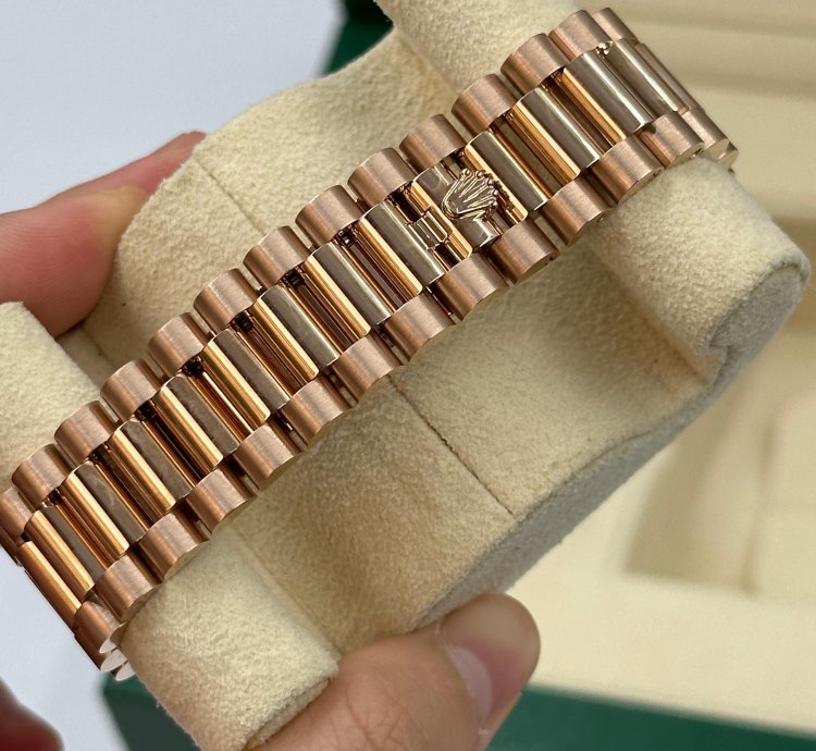 Rolex Day-date 40 228345rbr Sundust