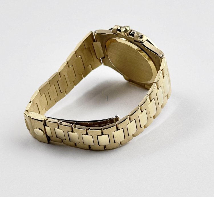 Patek Philippe Nautilus 3800 1 Yellow Gold Black Dial 1983