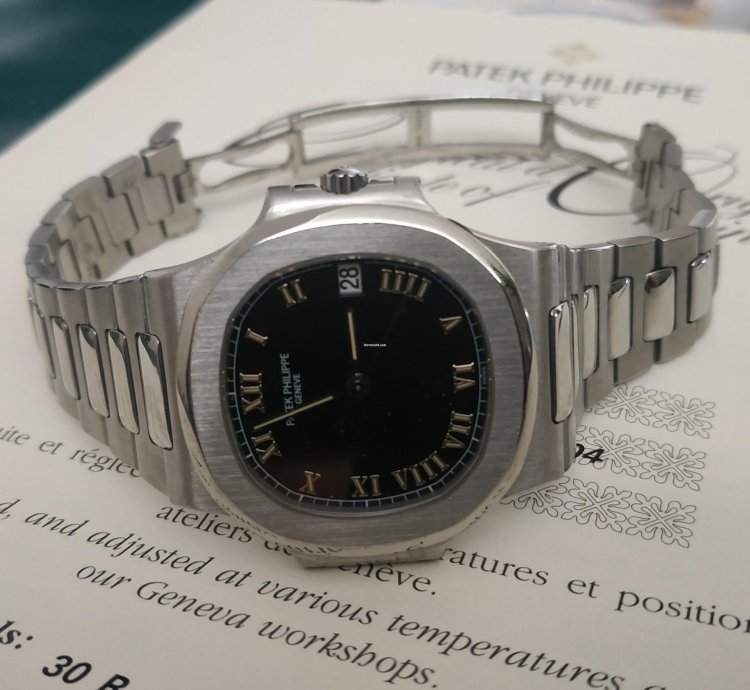 Patek Philippe Nautilus 3800 1a Steel Roman Index