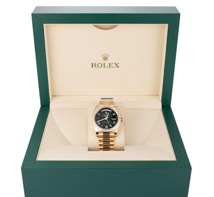 Rolex Day-date 40 228348rbr 18k Yellow Gold Diamond Bezel Green Roman Dial 40 Mm