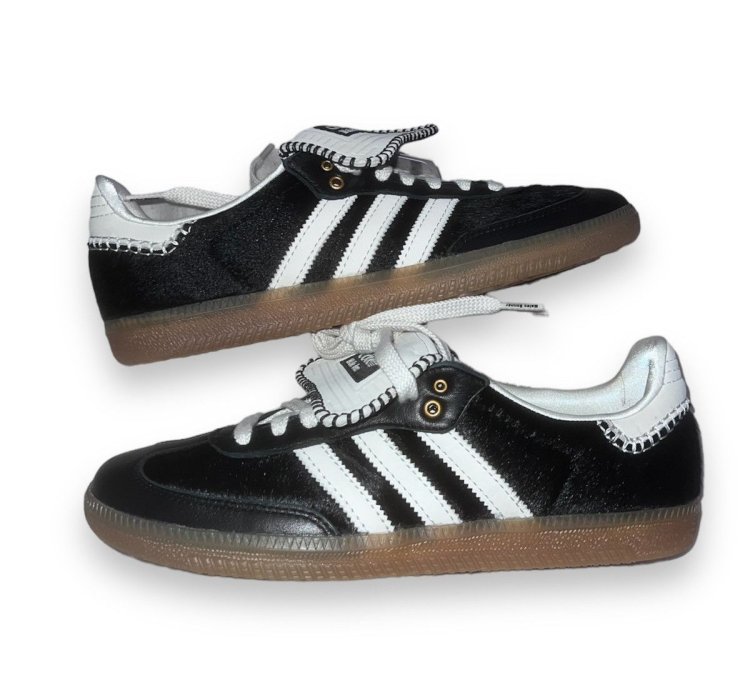 Wales Bonner Sambas Pony Black