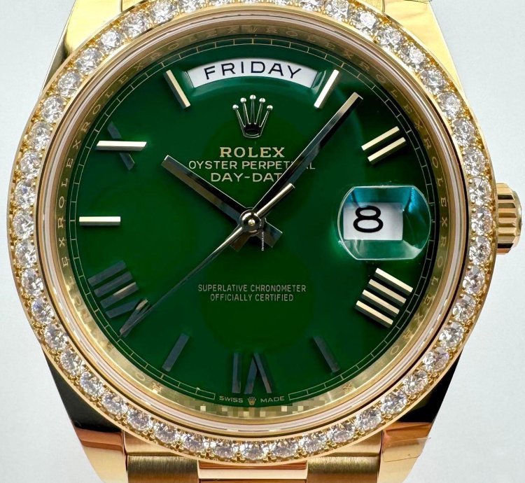 Rolex Day-date 40 228348rbr 40mm Yellow Gold Green Roman Dial Diamond Bezel Unworn 2024