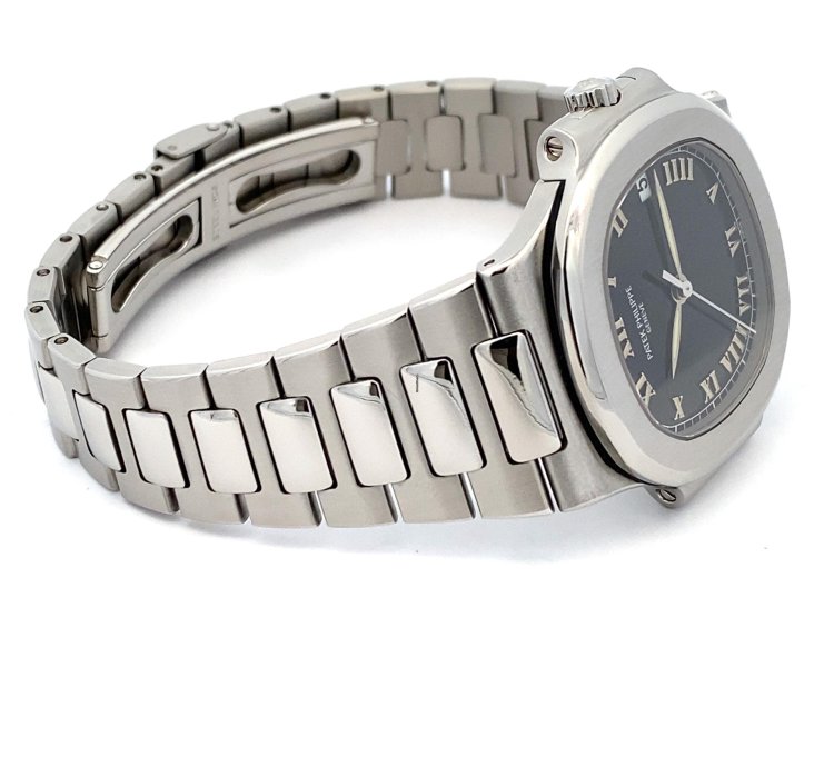 Patek Philippe Nautilus 3800 1a-001 Very Good Condition Serviced At Pp Geneva 2 Years Warranty