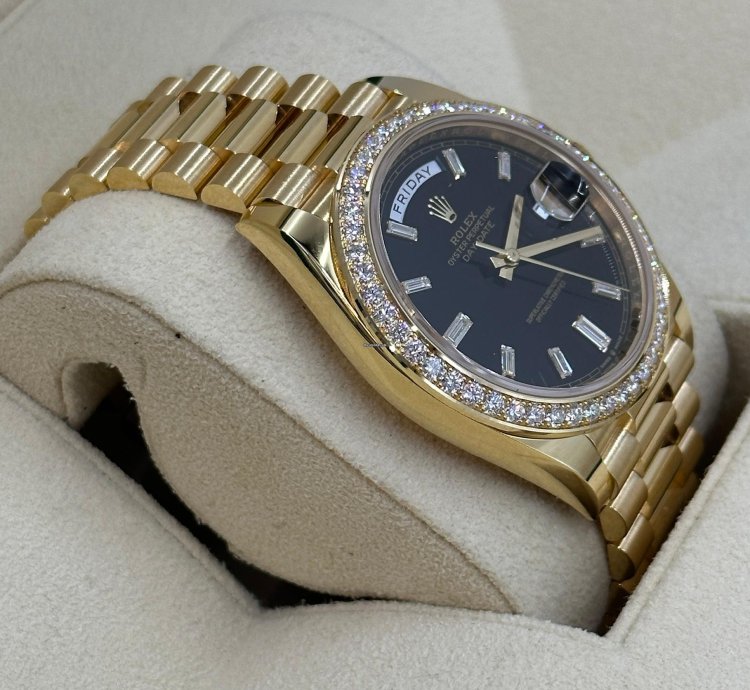 Rolex Day-date 40 228348rbr Bagutte Black
