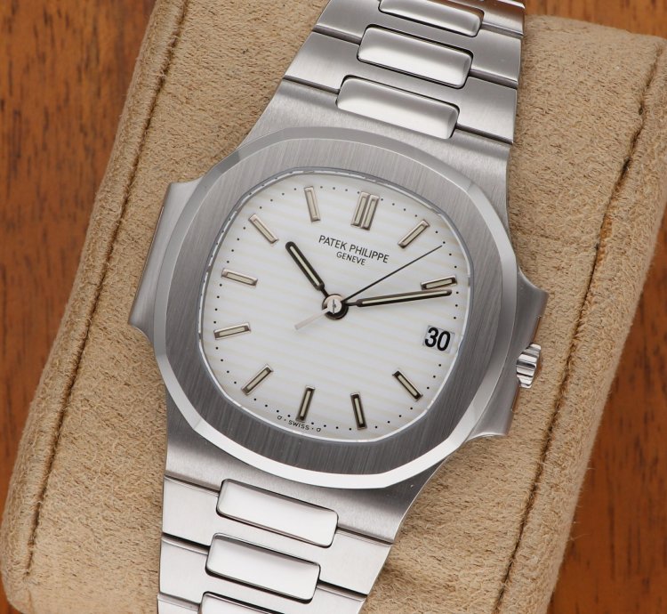 Patek Philippe Nautilus 3800 1a-011 Vintage Steel White Dial Fullset Service Perfect Condition