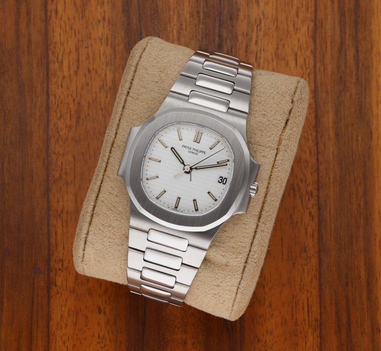 Patek Philippe Nautilus 3800 1a-011 Vintage Steel White Dial Fullset Service Perfect Condition