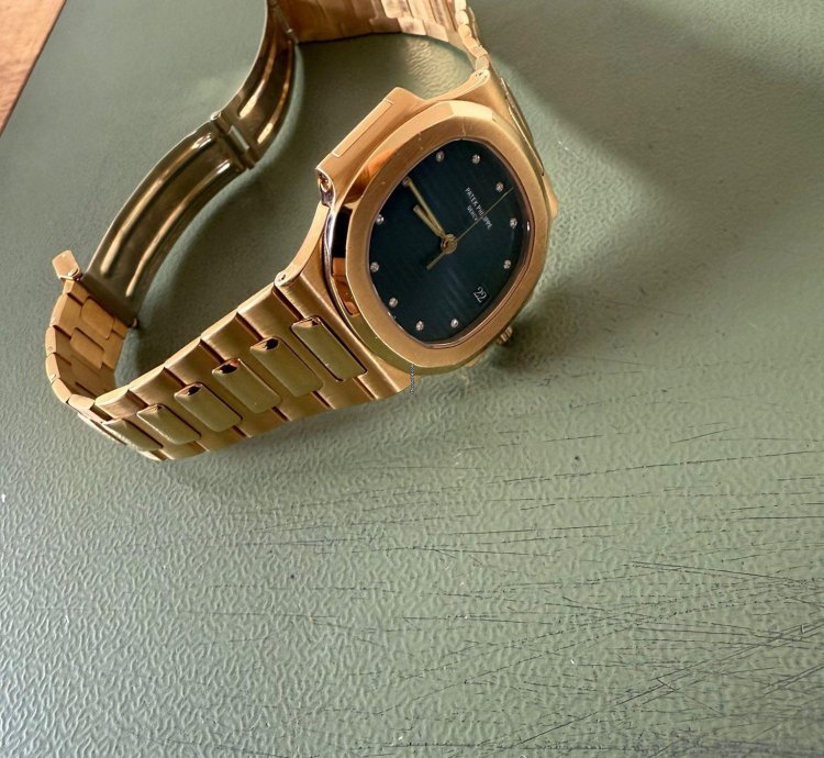 Patek Philippe Nautilus 3800 1j-001 - Extra Ziffernblatt Archive Auszug