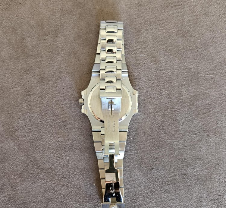 Patek Philippe Nautilus 3800 1p-001