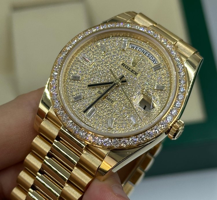Rolex Day-date 40 228348rbr Pave