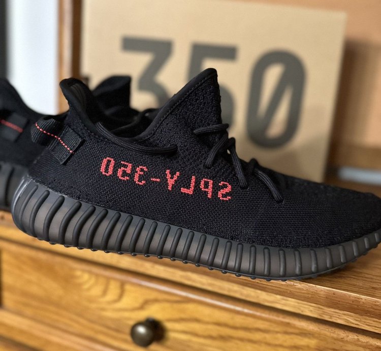Yeezy 350 Boost V2 Bred Black Red 2020 New