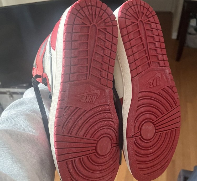 Air Jordan 1 Chicago Lost And Found