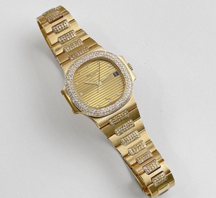 Patek Philippe Nautilus 3800 5 Yellow Gold Glided Gold Diamond Dial 1984
