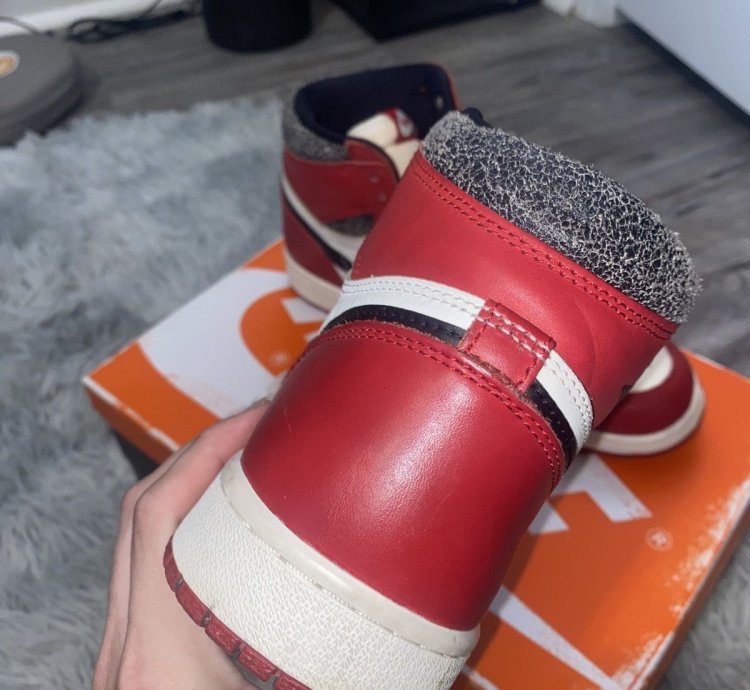 Air Jordan 1 Chicago Lost And Found Size 8 5