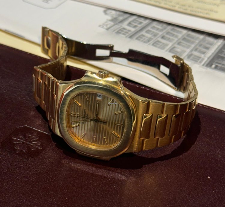 Patek Philippe Nautilus 3800 Collectors Fullset