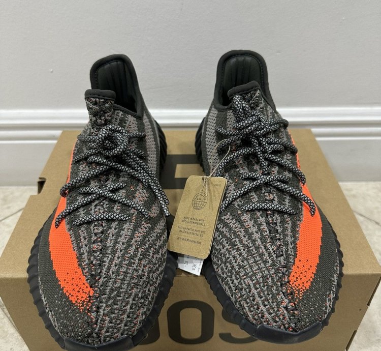 Yeezy 350 Carbon Beluga