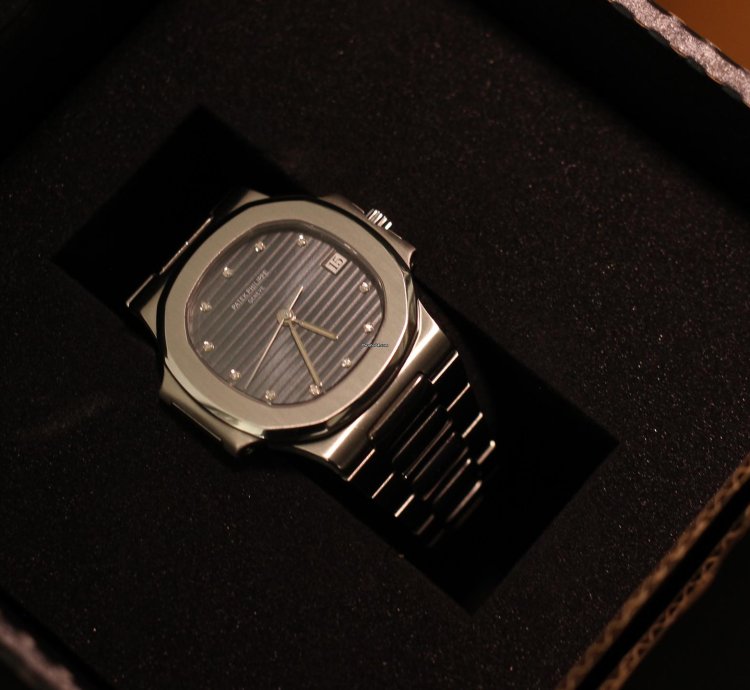 Patek Philippe Nautilus 3800 Factory Diamond Index
