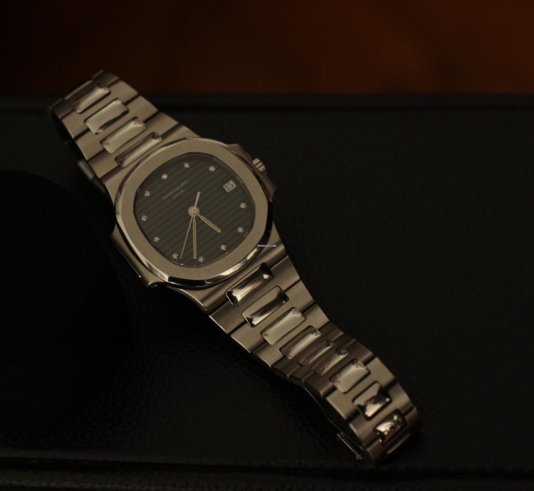 Patek Philippe Nautilus 3800 Factory Diamond Index